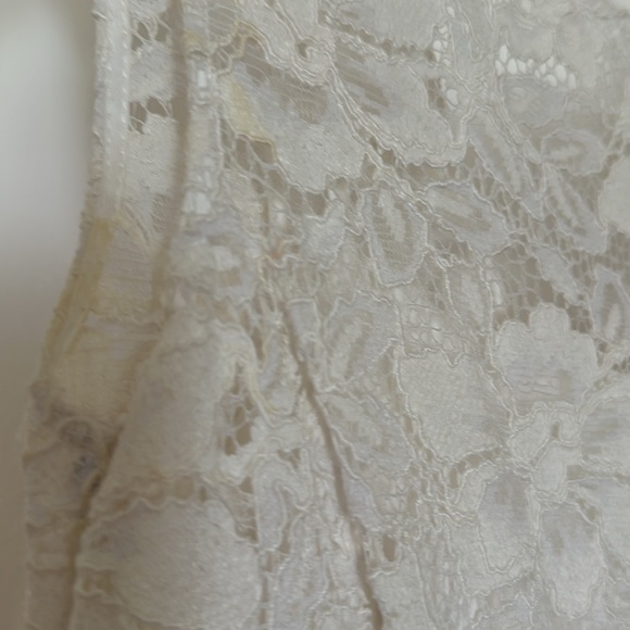 Lace midi dress in white - Picture 4 of 8